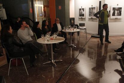 Alfredo C&aacute;liz, Jordi Soc&iacute;as, Sof&iacute;a Moro, Isabel Mu&ntilde;oz y el fot&oacute;grafo franc&eacute;s, Beno&icirc;t Mauduech, autor de las fotograf&iacute;a de la campa&ntilde;a SoloLoewe.