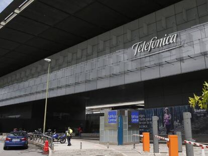 Sede corporativa de Telefónica, en Madrid, ayer.