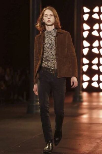 Jack Kilmer en la pasarela de Saint Laurent Paris.