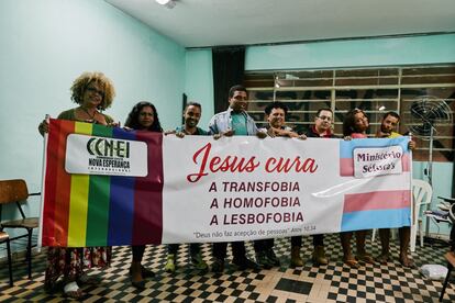 Divulgado em 2015, um levantamento feito pela ONG Transgender Europe diz que o Brasil é o país que mais mata travestis e transexuais no mundo. Por aqui, a expectativa de vida dessa população é de apenas 35 anos.