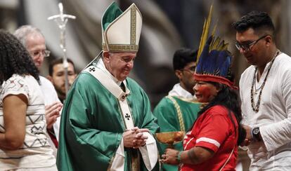 Para Francisco na missa que abriu o Sínodo da Amazônia.