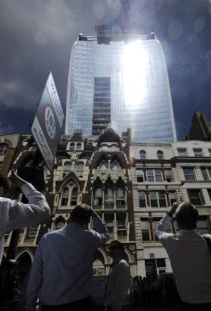 El edificio 'Walkie Talkie', que se está construyendo en la City de Londres.