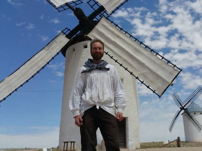 El ingenioso molinero hipster que repara los molinos de Don Quijote