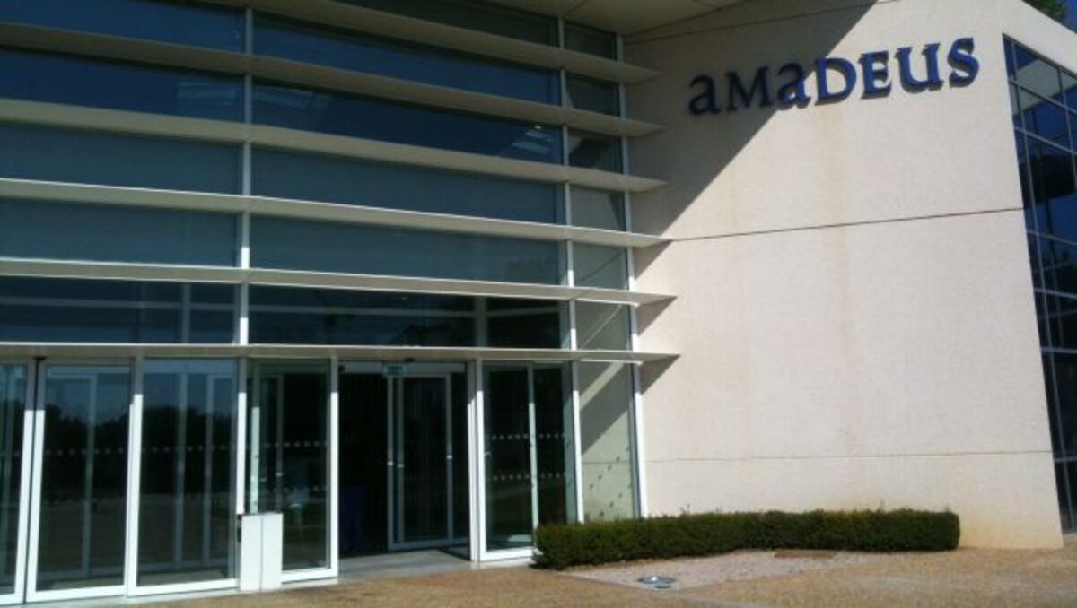 Amadeus ap. Amadeus штаб квартира. Huawei main Office.