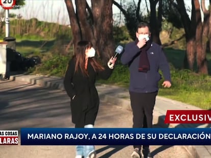 Mariano Rajoy, con la reportera de 'Las cosas claras'.