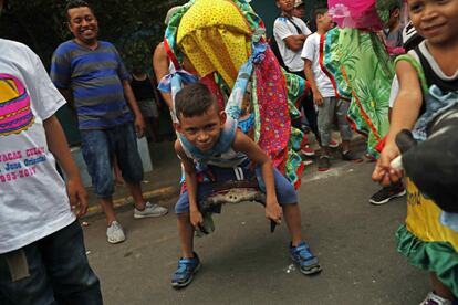 Las festividades en honor al santo, que inician oficialmente con una procesión el 1 de agosto y otra el día 10.