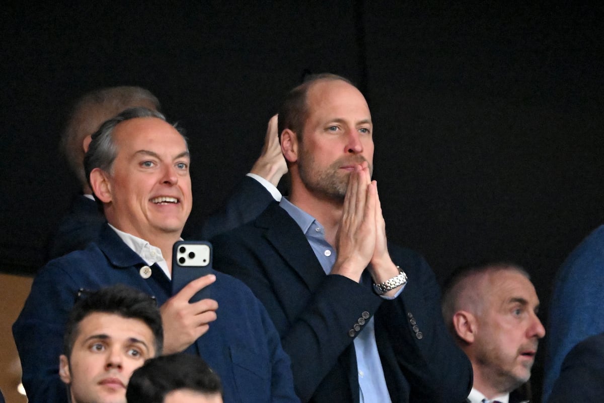 Guillermo de Inglaterra, un hincha más del Aston Villa en la final de la Europa League: tensión, euforia, lágrimas y una foto con la copa