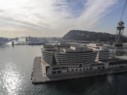 El port de Barcelona.