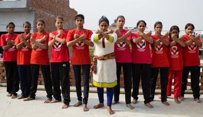 Las Brigadas Rojas de Lucknow, un grupo de adolescentes víctimas de abusos sexuales.