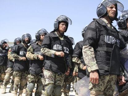 Polic&iacute;as afganos asumen el control de Bragam