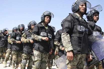Policías afganos asumen el control de Bragam