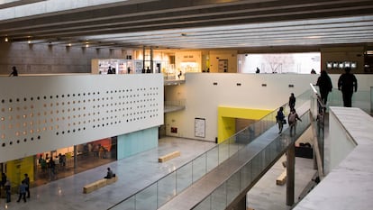 El Centro Cultural de la Moneda, ubicado en el centro cívico de Santiago.