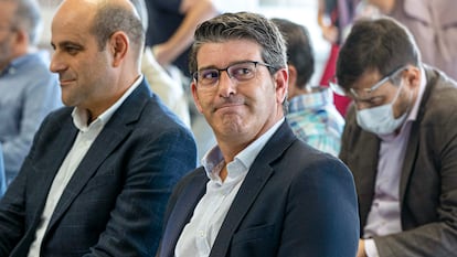 Jorge Rodríguez, entonces alcalde de Ontinyent (Valencia), sentado en el banquillo de los acusado en el juicio del 'caso Alquería' en Valencia en septiembre de 2022.