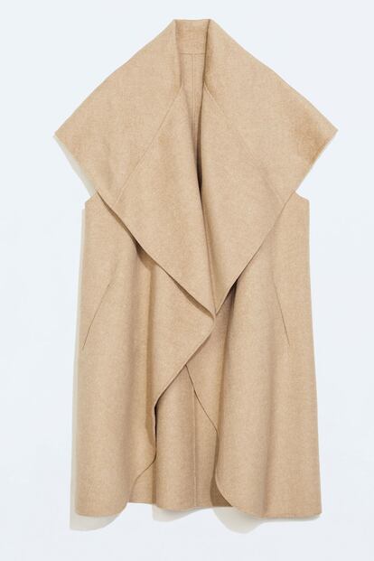 Chaleco con maxi solapas de Zara (99,95 euros).