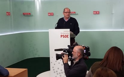 Juan Cornejo, este lunes en la sede del PSOE andaluz.