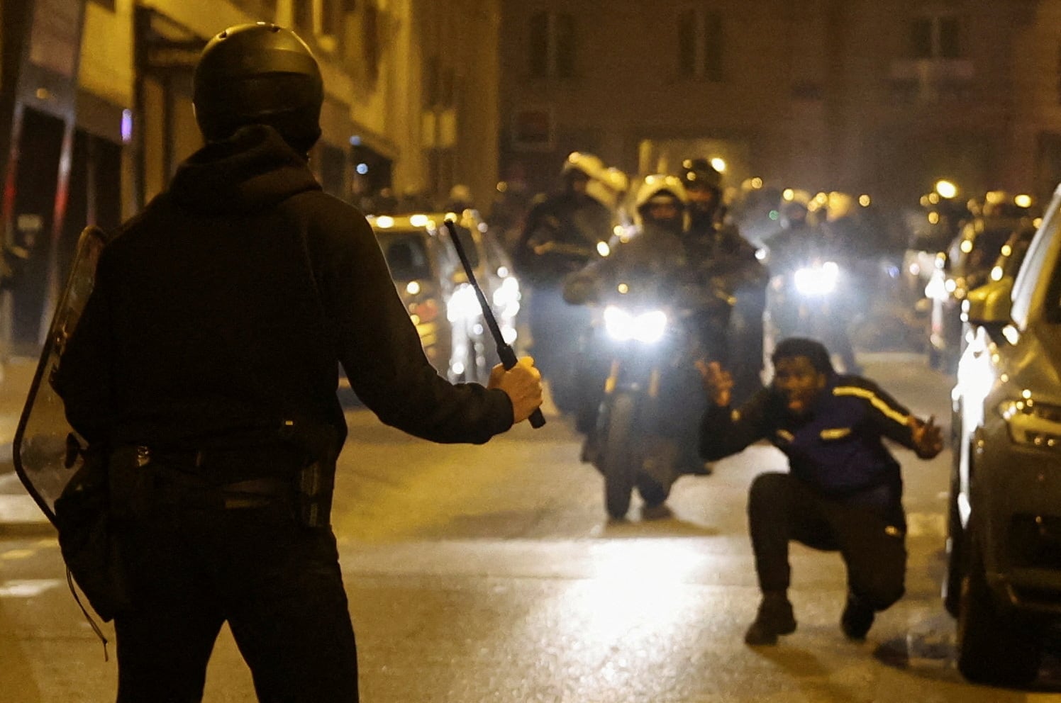 Protestas tras la muerte de Nahel, un joven de 17 años abatido por un policía francés en Nanterre durante un control de tráfico, en París (Francia), el 2 de julio de 2023.