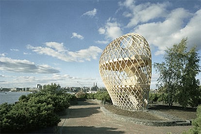 Kupla, mirador de madera en el zoo de Helsinki, proyectado por el arquitecto Ville Hara, recibió en 2003 el premio de la revista <i>Architectural Review.</i>
Vivienda visitable en 2005 durante una de las ferias de casas de Finlandia.