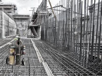 Ampliación del canal de Panamá, realizada por un consorcio liderado por Sacyr.