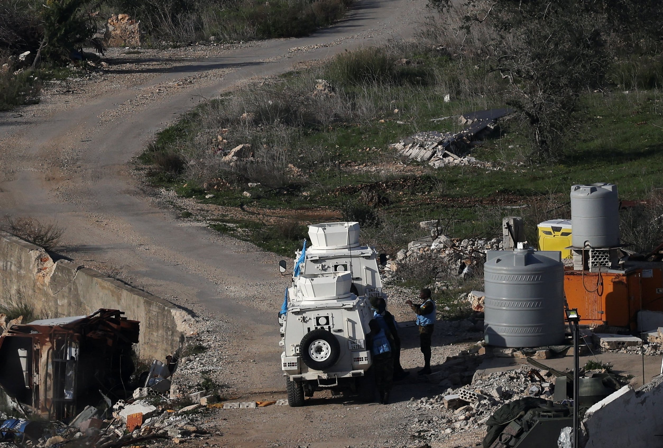 Tanques israelíes disparan contra una patrulla de ‘cascos azules’ españoles  en Líbano