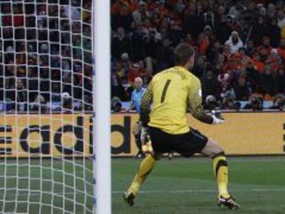 Iniesta anota el gol que dio el Mundial a España en 2010.