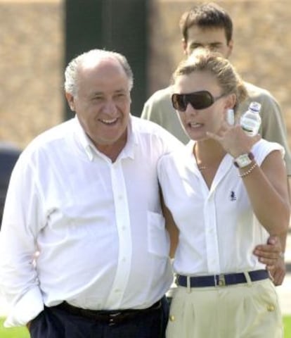 Amancio Ortega, dueño de Inditex, junto a su hija Marta.