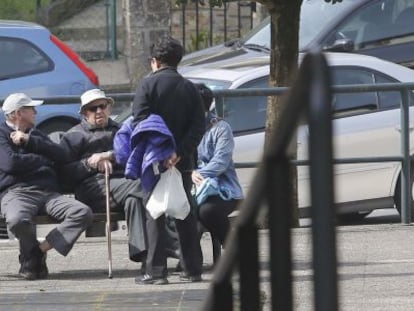 El hermano y el padre de Plazaola, en O&ntilde;ati (Gipuzkoa). 