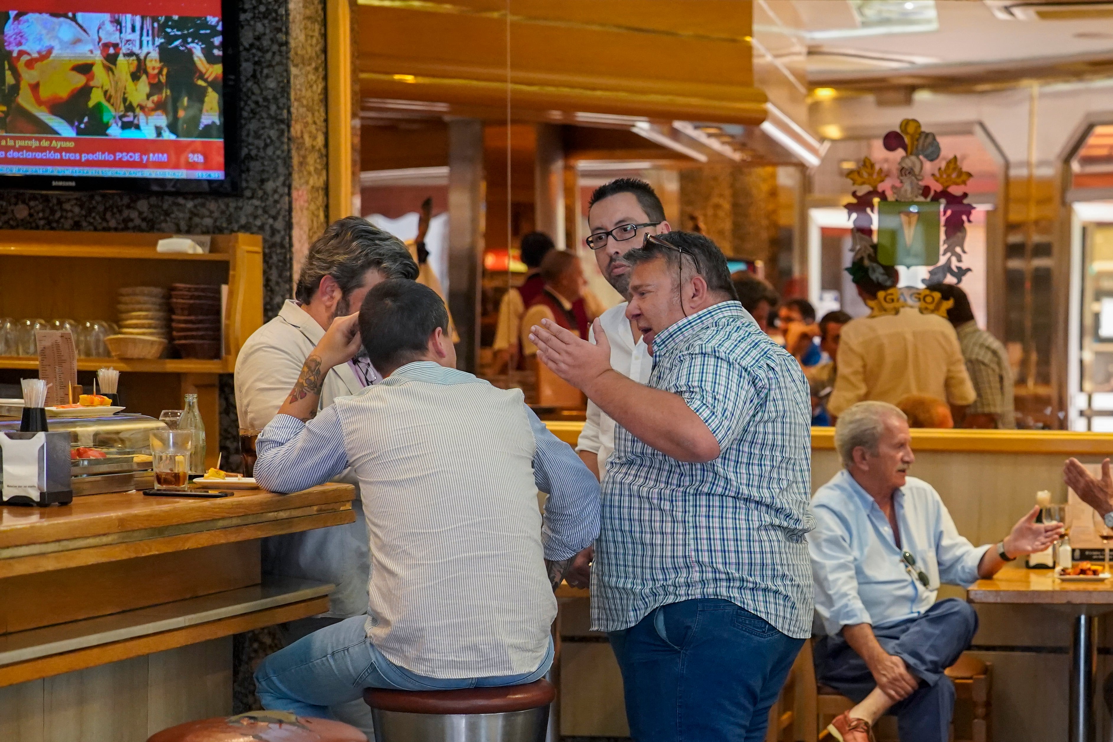 Detenido un presunto colaborador delictivo del novio de Ayuso por una investigación separada de la Fiscalía Europea