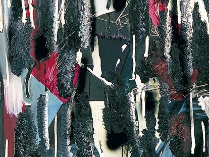 'Óleo, papel, pintura en spary en lienzo', de Valentina Liernur (Argentina, 1976)