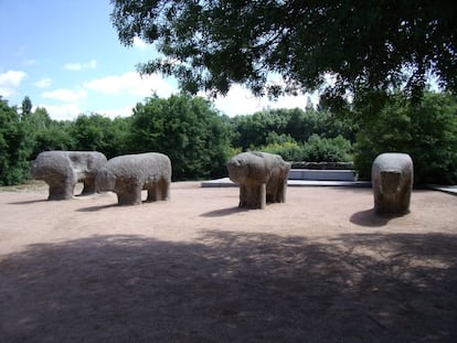 Monumento de los Toros de Guisando, en el municipio de El Tiemblo.