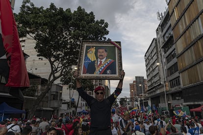 Un simpatizante de Nicolás Maduro, en Caracas, el 3 de agosto de 2024.