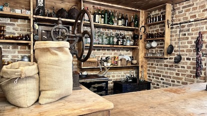 Recreación de la cantina y tienda de la mina en el Museo de la Minería del País Vasco.