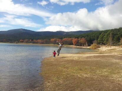 Un paseo reciente, con la hija rondando los mil d&iacute;as. 