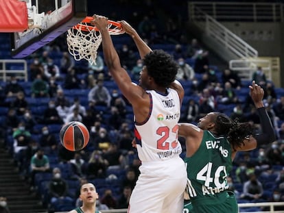 Enoch machaca el aro del Panathinaikos. Euroleague