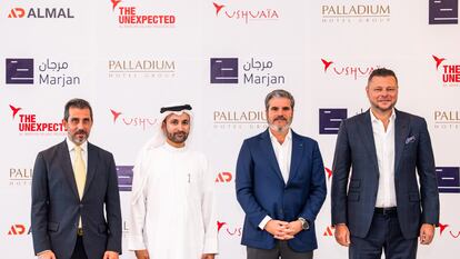 De izquierda a derecha, Khaled Assaf, director comercial de Marjan; Abdulla Al Abdouli, consejero delegado de Marjan; Jesús Sobrino, consejero delegado de Palladium y Dmytro Starovoitov, fundador de Almal Real Estate Development.