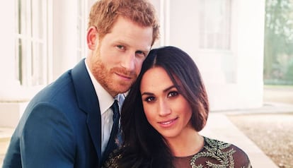 Retrato oficial de Enrique de Inglaterra y Meghan Markle con motivo de su compromiso.