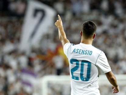Marco Asensio celebra el primer gol del Real Madrid.