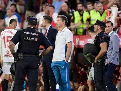 Julen Lopetegui, a la conclusión del partido en Nervión y tras la derrota de su equipo ante el Atlético.