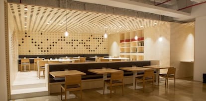 Comedor del restaurante Habitual, en Valencia.