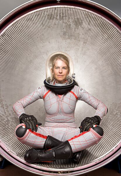 Newman, con el traje espacial BioSuit, elegido por 'Time' como Mejor Invención de 2007.