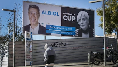 Cartell de la precampanya del PP a Badalona.