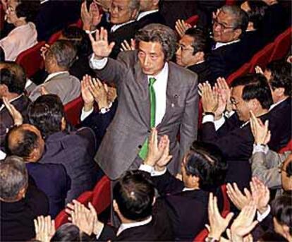 Joichiro Koizumi celebró en Tokio su triunfo en las elecciones.