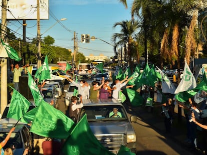 Carreata da campanha de Maguito Vilela em Goiânia. Candidato está internado em São Paulo.