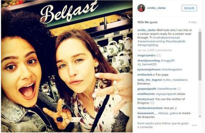 Emilia Clarke y Nathalie Emmanuel, en Belfast.