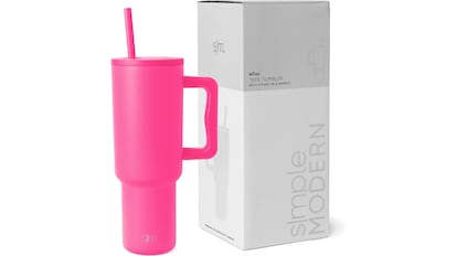 Este vaso termo estilo Stanley es top ventas en Amazon y mantiene las bebidas frías hasta 24 horas.