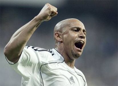 Roberto Carlos, durante un encuentro con el Real Madrid