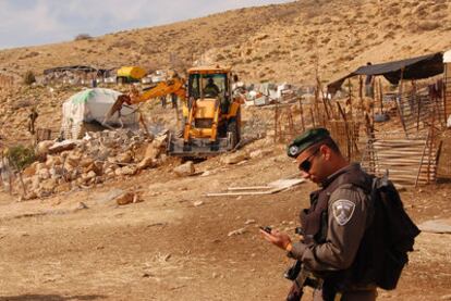 Demolición de un asentamiento ilegal en Al Malhi, en Cisjordania, hace dos semanas.