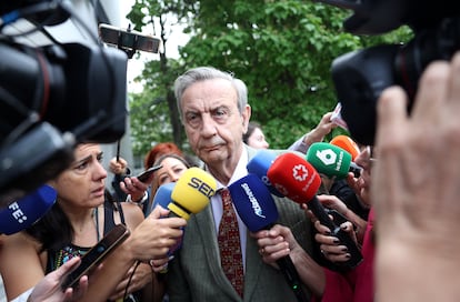 El exasesor sanitario madrileño Antonio Burgueño, a su llegada este martes a los juzgados de Leganés para declarar por el caso de las muertes en residencias de 2020.