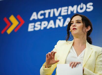 La presidenta de la Comunidad de Madrid, Isabel Díaz Ayuso, en un curso de verano de la Universidad Complutense de Madrid.