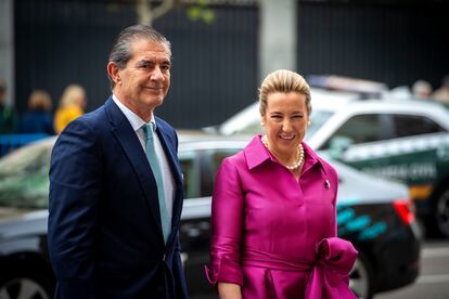 Cristina de Borbón Dos Sicilias y Pedro López-Quesada.







