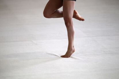 Las piernas de una gimnasta son potentes para realizar los saltos más arriesgados y fuertes para aguantar las caídas.